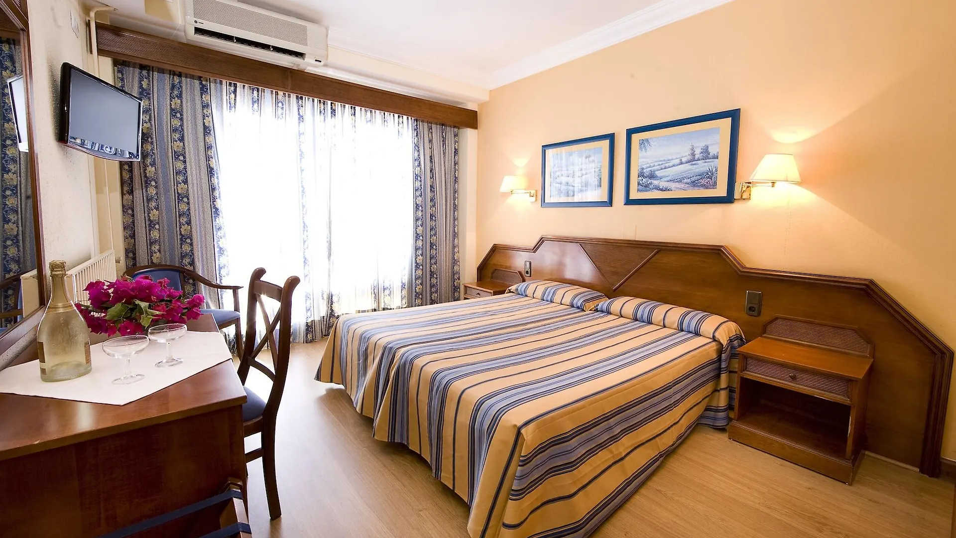 Hotel Monarque Fuengirola Park Spain